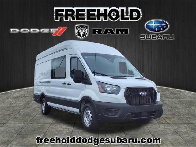 2023 ford transit-250 base