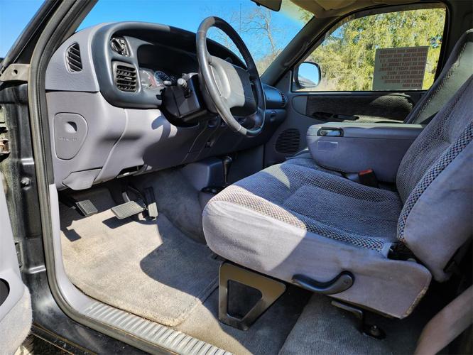 2000 dodge ram 1500 in richland center, wisconsin