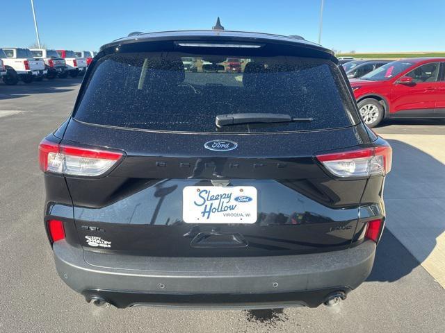 2022 ford escape sel