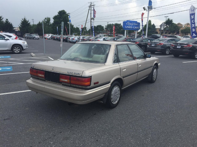 1991 toyota camry dlx sedan 2.0l 4 cylinder 70k miles no reserve