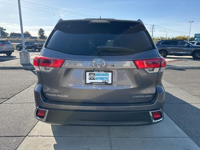 2018 toyota highlander limited