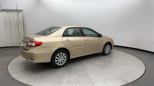 2012 toyota corolla le