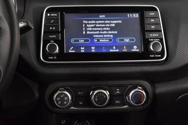 2021 nissan kicks s