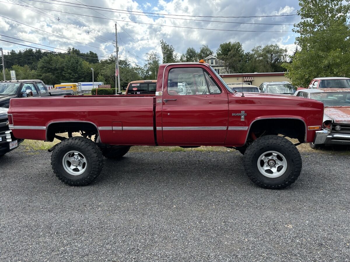1982 chevrolet k20 pickup red