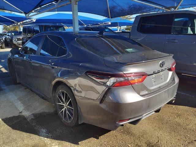 2021 toyota camry se