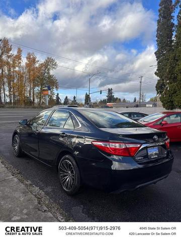 2017 toyota camry le