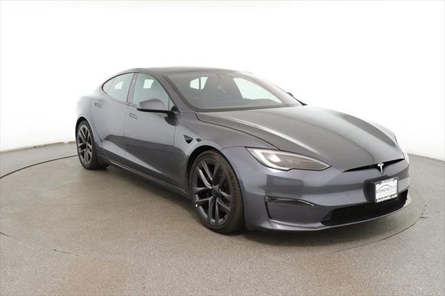2022 tesla model s plaid