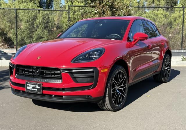 2024 porsche macan base