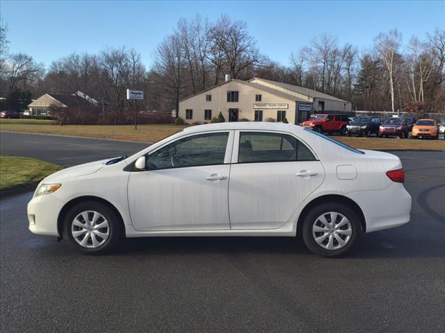 2010 toyota corolla le