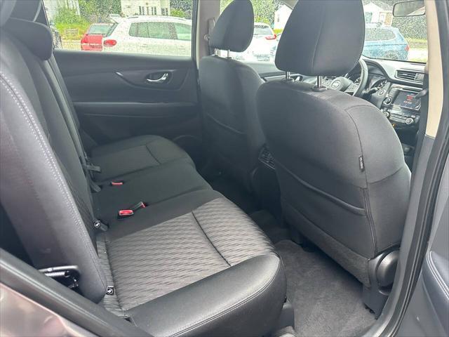 2018 nissan rogue sv
