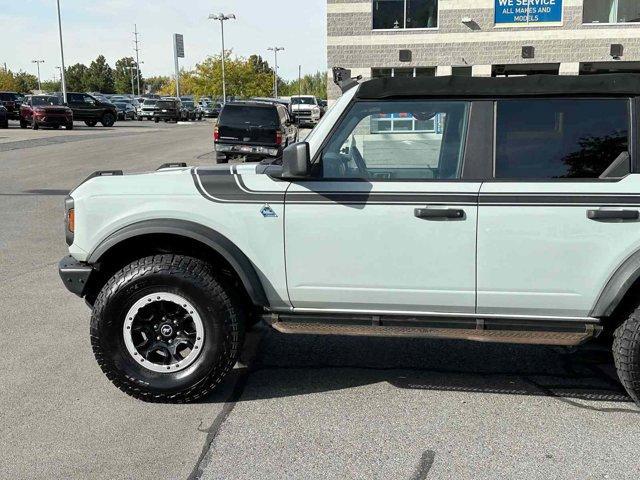 2021 ford bronco black diamond