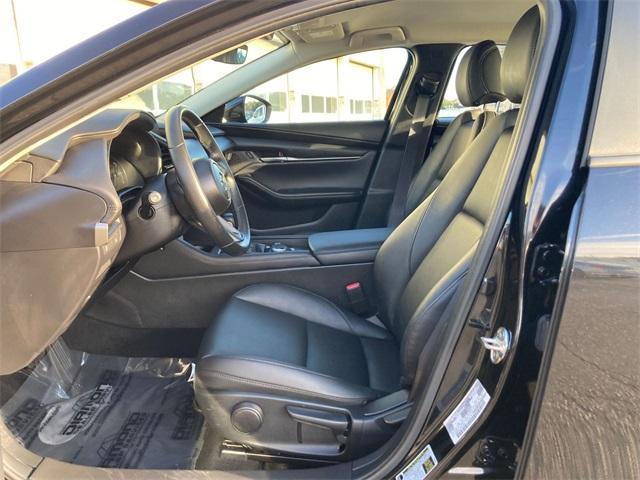 2022 mazda mazda3 fwd w/select package