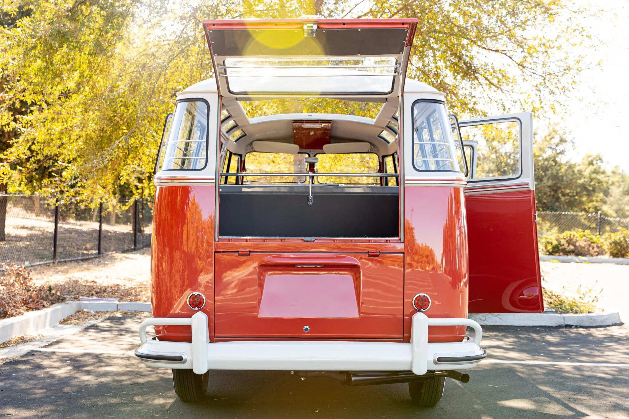 volkswagen type 2 deluxe