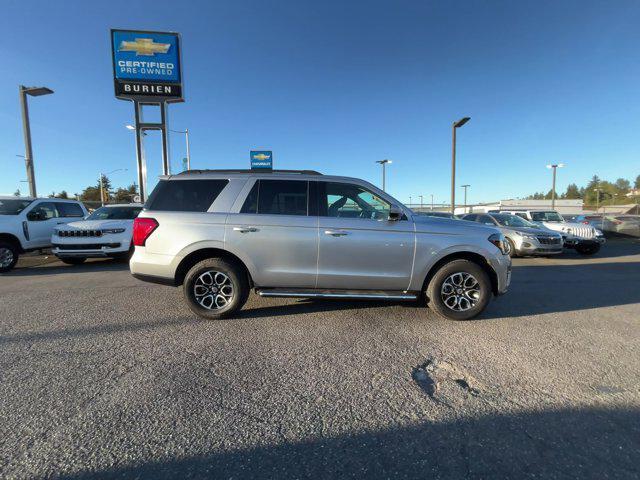 2023 ford expedition xlt