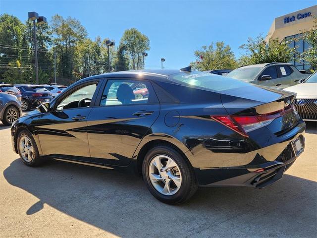 2022 hyundai elantra se