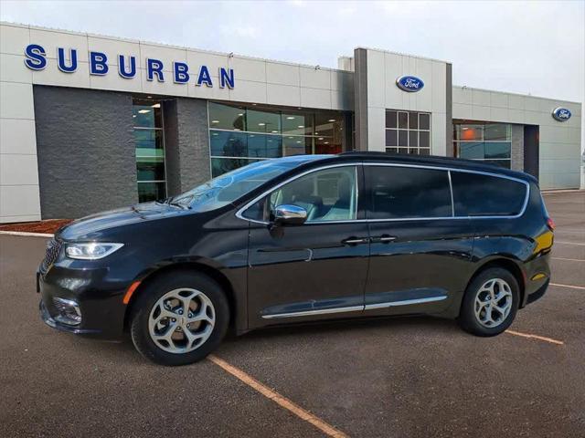 2023 chrysler pacifica limited