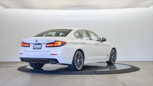2021 bmw 530