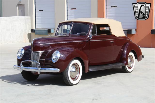 1940 ford deluxe base
