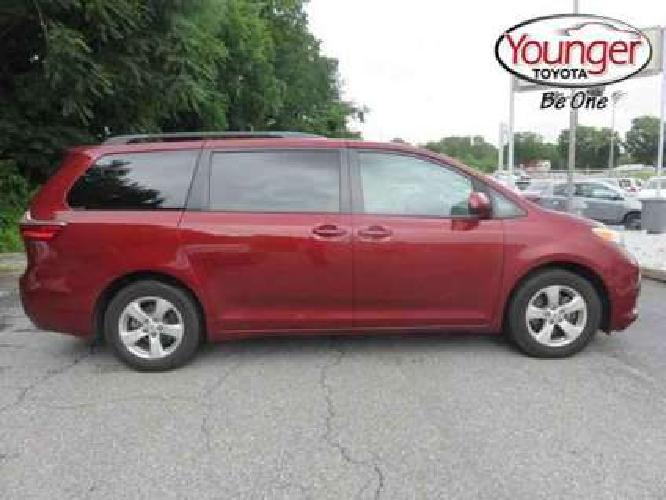 2015 toyota sienna le in hagerstown, md