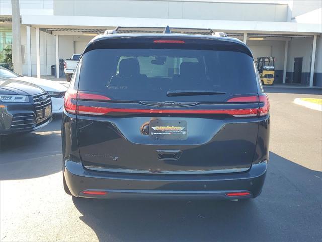 2021 chrysler pacifica touring