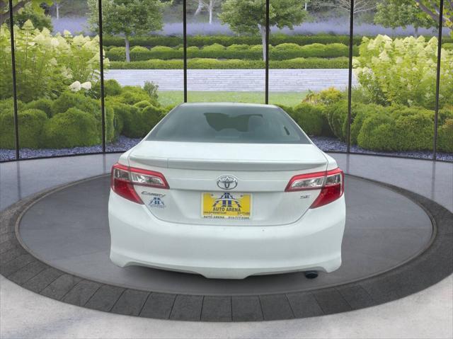 2013 toyota camry se