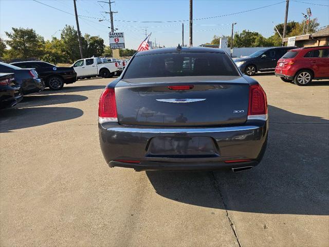 2019 chrysler 300 limited