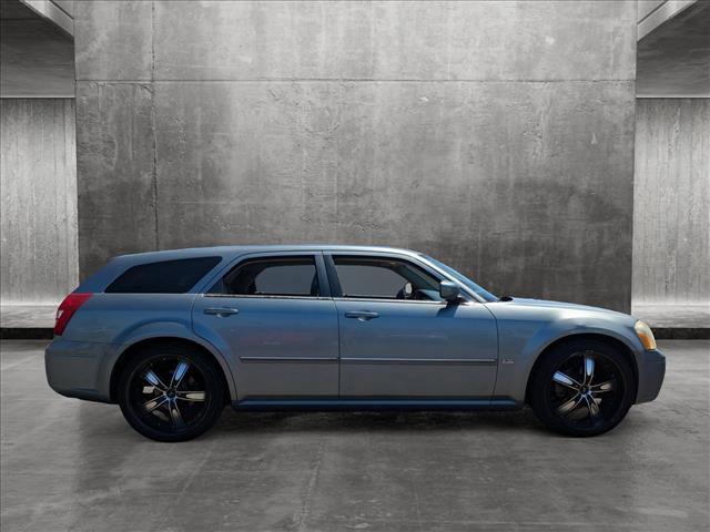 2006 dodge magnum base