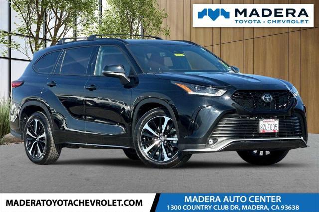 2022 toyota highlander xse