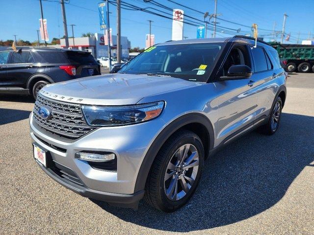 2022 ford explorer xlt