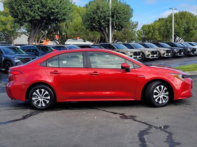 2021 toyota corolla hybrid le