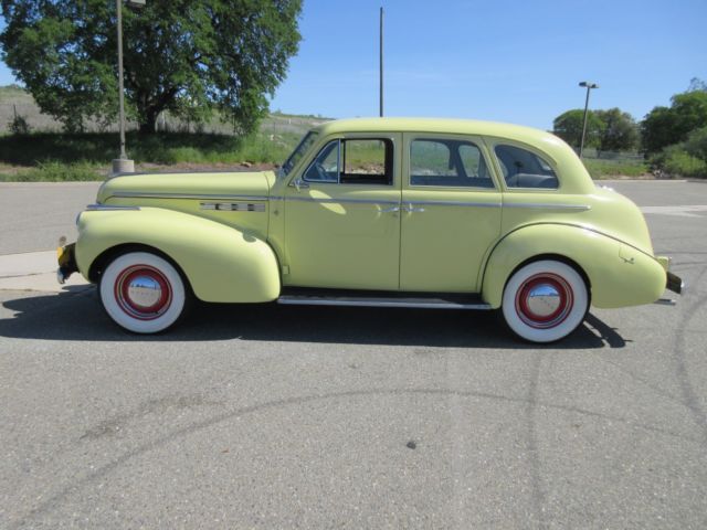 1940 buick special eight sedan