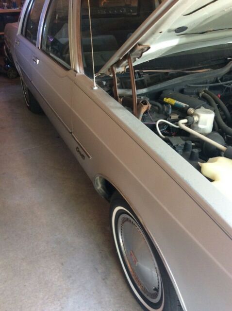 1985 oldsmobile delta 88 all original 27,536 miles georgia car barn find