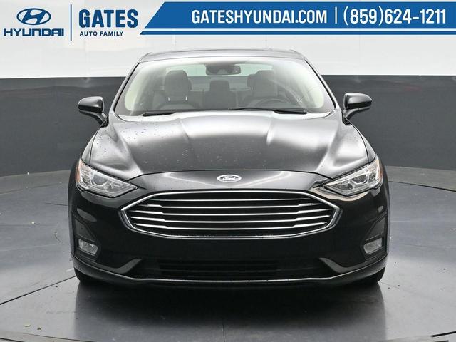 2020 ford fusion se