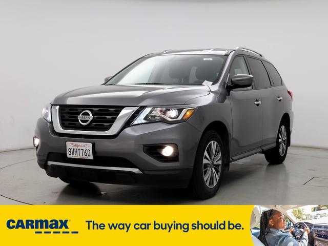 2020 nissan pathfinder sv