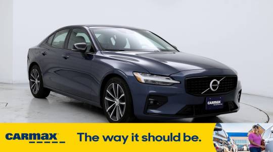 2022 Volvo S60