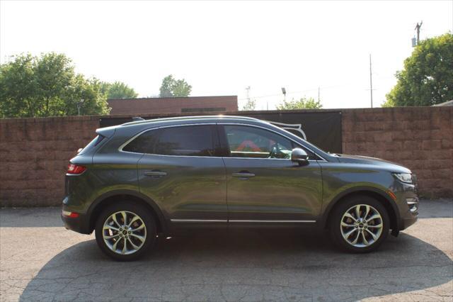 2019 lincoln mkc select