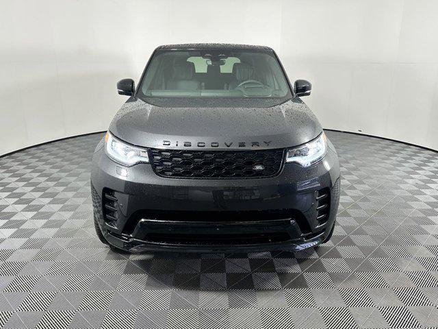 2024 land rover discovery p300 dynamic se
