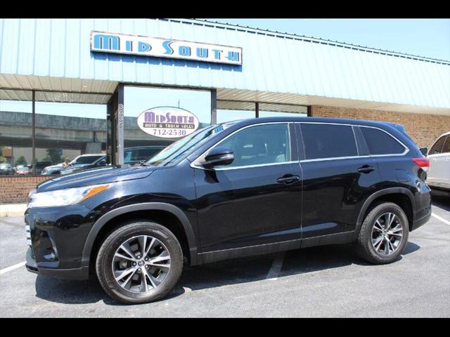 2019 toyota highlander le