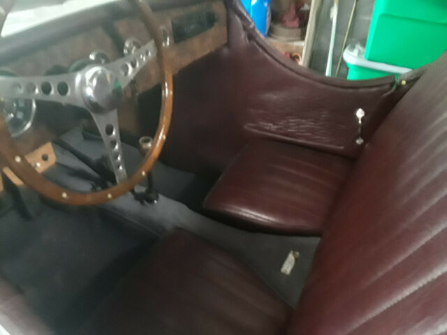 frazier nash british roadster. similar to mercedes or jaguar replicas. turnkey!