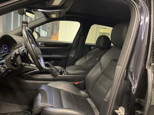 2021 porsche cayenne base