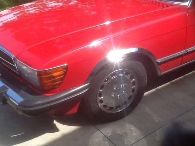 1986 mercedes 560sl with both tops