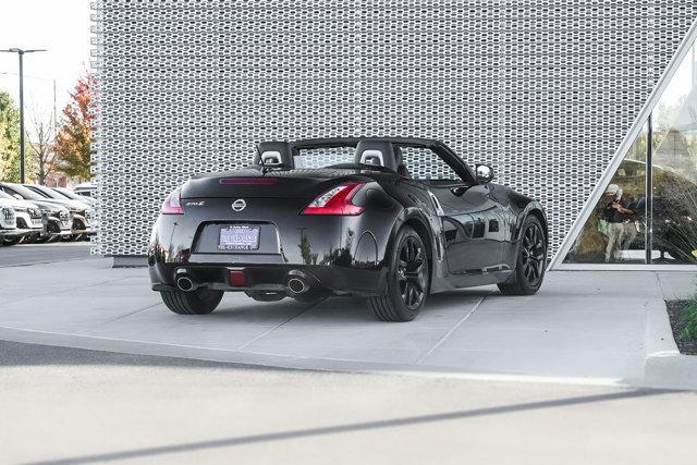 2017 nissan 370z touring