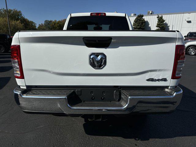 2022 ram 2500 tradesman crew cab 4x4 6'4' box