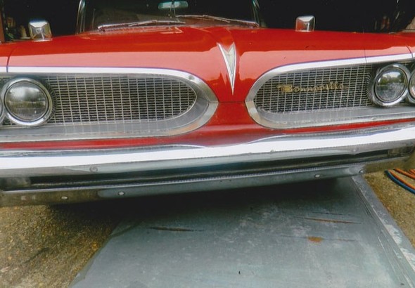 1959 pontiac bonneville, red with 89000 miles available now!