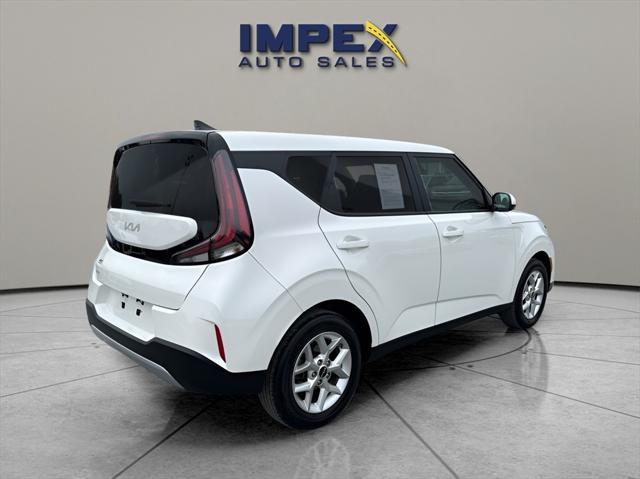 2024 kia soul lx