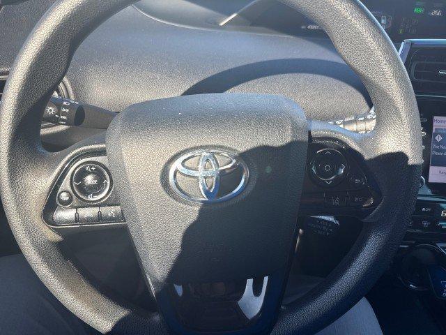 2021 toyota prius le