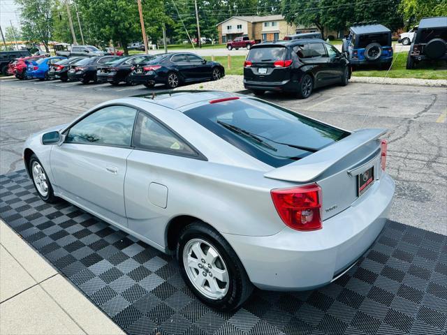 2004 toyota celica gt