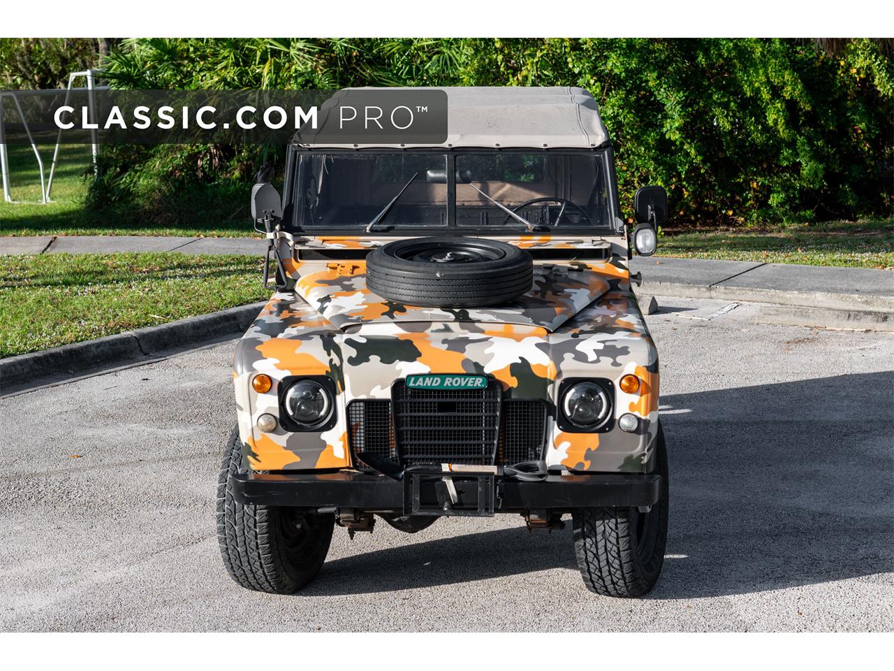 1970 land rover santana