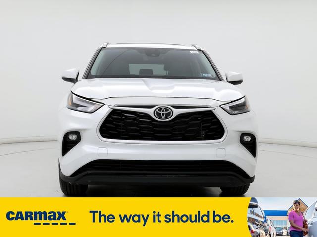 2023 toyota highlander xle