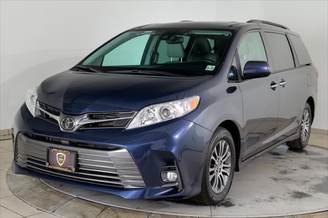 2020 toyota sienna xle